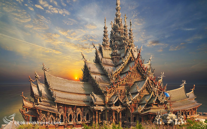 معماری ساختمان تمام چوبی پناهگاه یا معبد حقیقت پاتایا Sanctuary of Truth in Pattaya در تایلند و هدف از ساخت آن