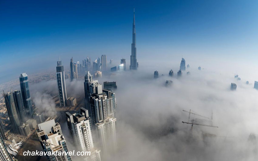 شهر دبی و آسمان خراش های در ابر