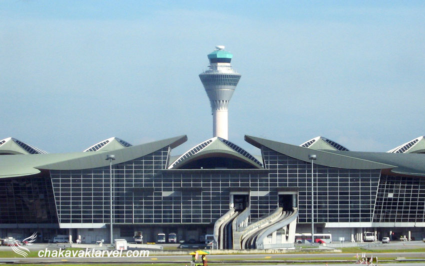 برج مراقبت و باندهای فرودگاه بین المللی کوالالامپور KLIA